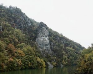 Dacian King rock sculpture