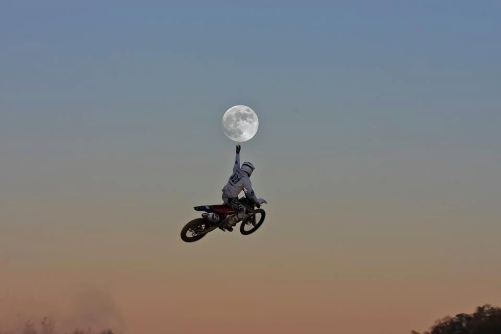 Moon bike
