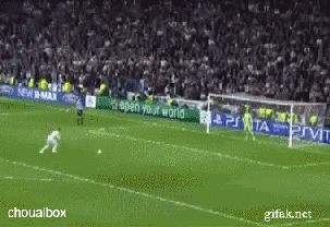 penalty kick jump space
