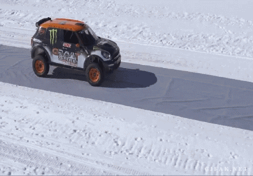 track race snow jump acrobatic 